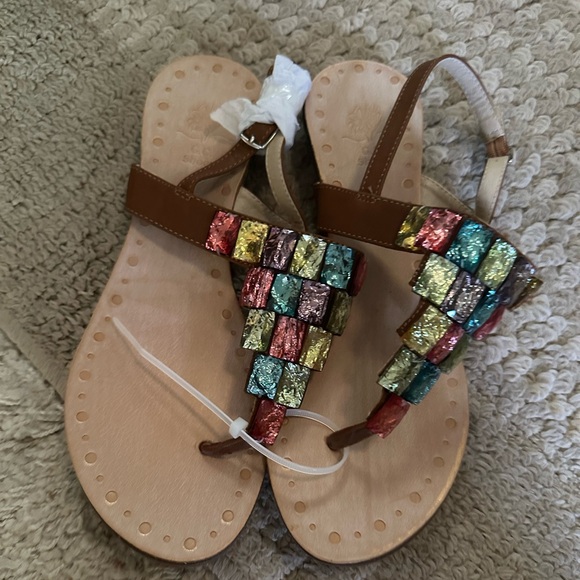 GC Shoes Women's T-Strap Flat Sandals - Picture 2 of 6